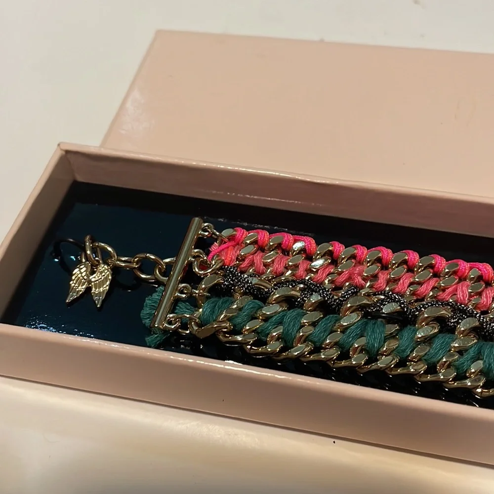 NWT Victoria Secret Bracelet One Size